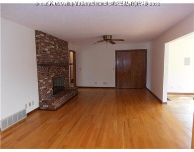 Den/Family/Great Room.