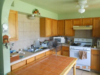 Bellview - Kitchen 02(2)