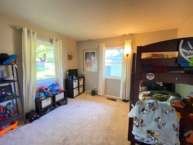 1304 Short St, Covington, IN 47932 - photo 5