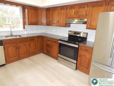 4117 Grape St, Coplay, PA 18037 - photo 6