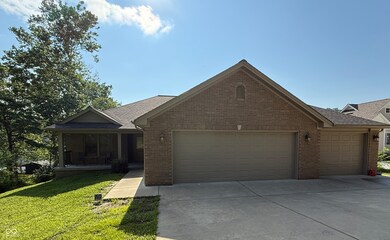 3961 S Summit Ln, Columbus, IN 47201 - photo 2