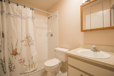 4544ML - 5 Guest Bath