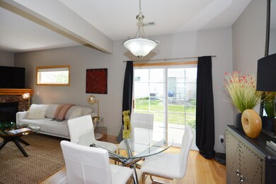 2101 Meadow Court, Unit 503 DSM_07