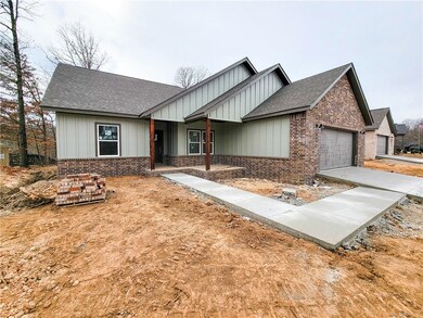 8 Judy Dr, Bella Vista, AR 72715 - photo 2