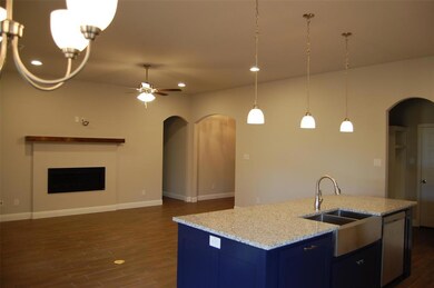 929 E 5th St, Springtown, TX 76082 - photo 6