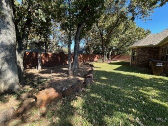 1201 Buena Vista Dr, Denton, TX 76210 - photo 4