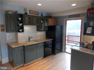 120 Mary St, Doylestown, PA 18901 - photo 3