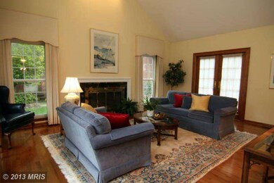 7824 Lonesome Pine Ln, Bethesda, MD 20817 - photo 6