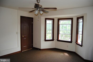 349 Westside Ave unit . D, Hagerstown, MD 21740 - photo 4