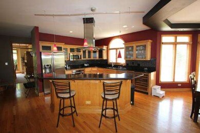 4359 Camelot Cir, Naperville, IL 60564 - photo 4