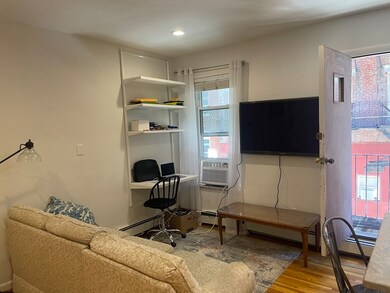 160 Salem St unit 2, Boston, MA 02113 - photo 2
