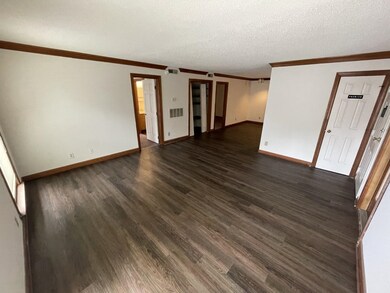 3527 Ivy Commons Dr unit 202, Raleigh, NC 27606 - photo 4