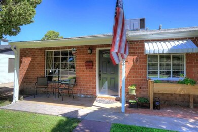 Front Porch-Entry
