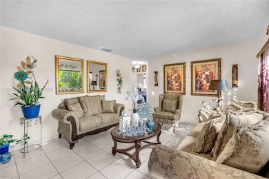 683 W 39th St, Hialeah, FL 33012 - photo 4