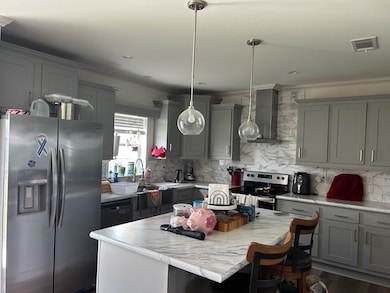 34894 Minnow Ln, Zephyrhills, FL 33541 - photo 4