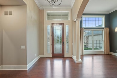 Entry / dining