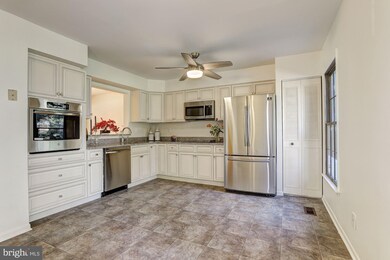 12 Tudor Ct, Lutherville Timonium, MD 21093 - photo 6