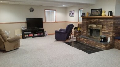 1417 Colton St, Columbus Junction, IA 52738 - photo 6