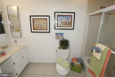 14953 Dufief Dr, North Potomac, MD 20878 - photo 3