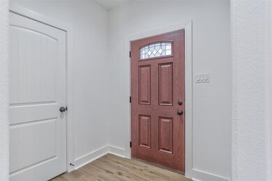 7703 Willow St unit B, Houston, TX 77088 - photo 3