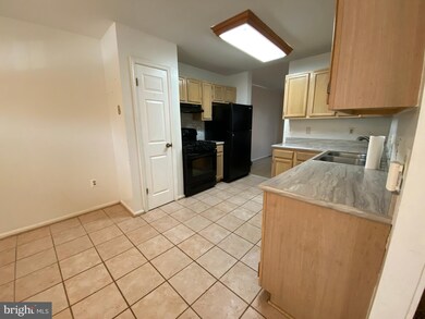 9302 Town Place Dr, Owings Mills, MD 21117 - photo 6