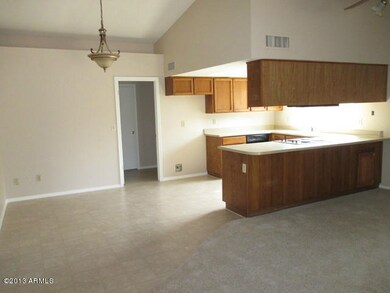 family room (3)