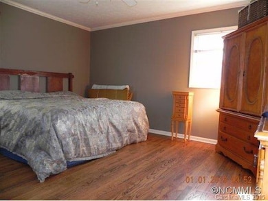 206 Odonald Rd, Asheville, NC 28806 - photo 7