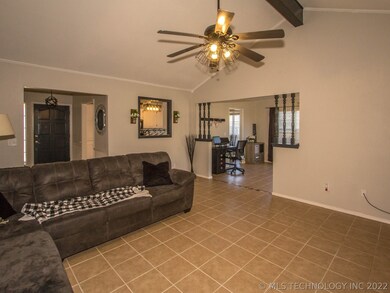 1308 W Twin Oaks St, Broken Arrow, OK 74011 - photo 4