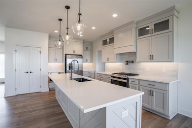 3963 Westgate Pkwy, Clive, IA 50325 - photo 5