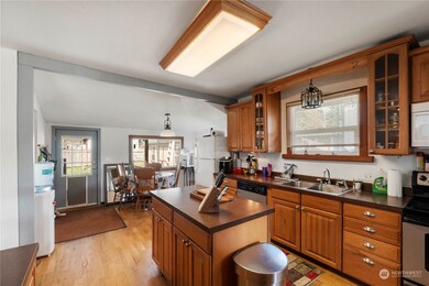 421 Hardefeldt St SE, Orting, WA 98360 - photo 6