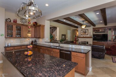 GOURMET KITCHEN