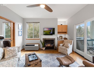 2024 SW Howards Way unit 405, Portland, OR 97201 - photo 4