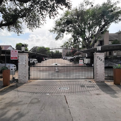 2021 Spenwick Dr unit 513, Houston, TX 77055 - photo 6