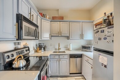 136-136A D St unit 2, Boston, MA 02127 - photo 5