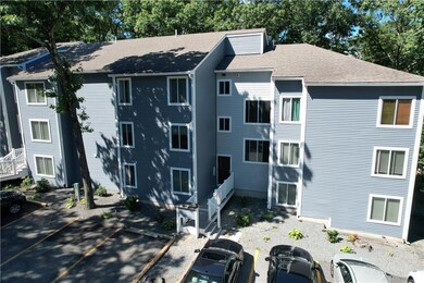 7 Wake Robin Rd unit 102, Lincoln, RI 02865 - photo 2