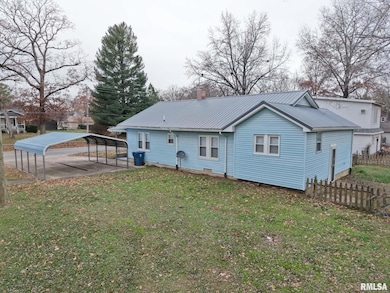 1206 S Main St, Benton, IL 62812 - photo 7