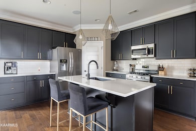 JBP_LaurelGlade10808_Print-5