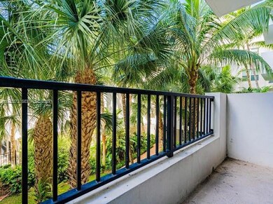 2421 NE 65th St unit 309, Fort Lauderdale, FL 33308 - photo 4