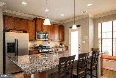 9210 Alvyn Lake Cir, Bristow, VA 20136 - photo 6