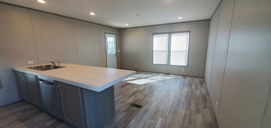 215 Palm Dr unit PA-215, Tampa, FL 33613 - photo 2