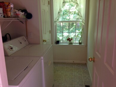 162 Aspen Dr, Milford, PA 18337 - photo 6