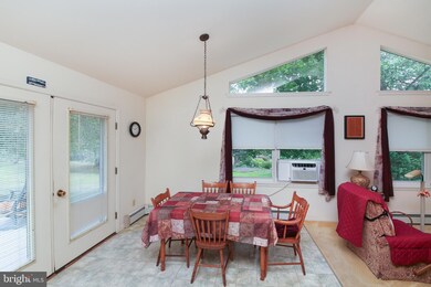 2135 Hendricks Rd, Pennsburg, PA 18073 - photo 5