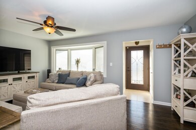 15 S Oak Ave, Fords, NJ 08863 - photo 5