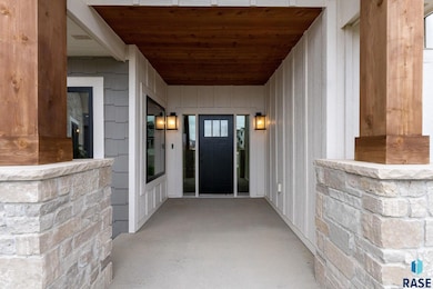 7316 E Misty Knoll Cir, Sioux Falls, SD 57110 - photo 4