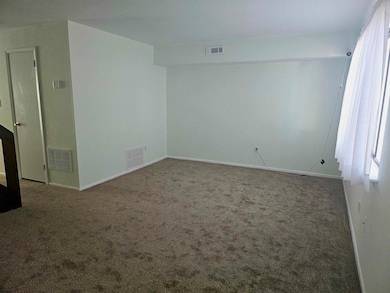 2127 Rhododendron Ct unit 25, Mays Landing, NJ 08330 - photo 3