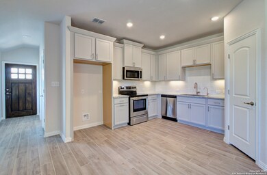 865 Farmhouse Trail, New Braunfels, TX 78130 - photo 5