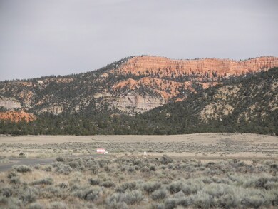 2570 E Pausaugunt Cliffs Dr unit Pausaugunt Cliffs Lo, Hatch, UT 84735 - photo 2