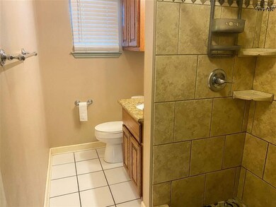 1221 Montgomery St, Wichita Falls, TX 76302 - photo 7