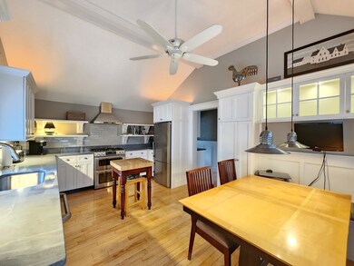 15 Alvarado Ave, Worcester, MA 01604 - photo 4