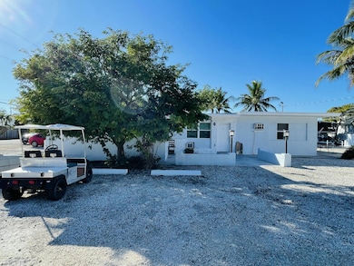 195 Gardenia St unit 4, Tavernier, FL 33070 - photo 3